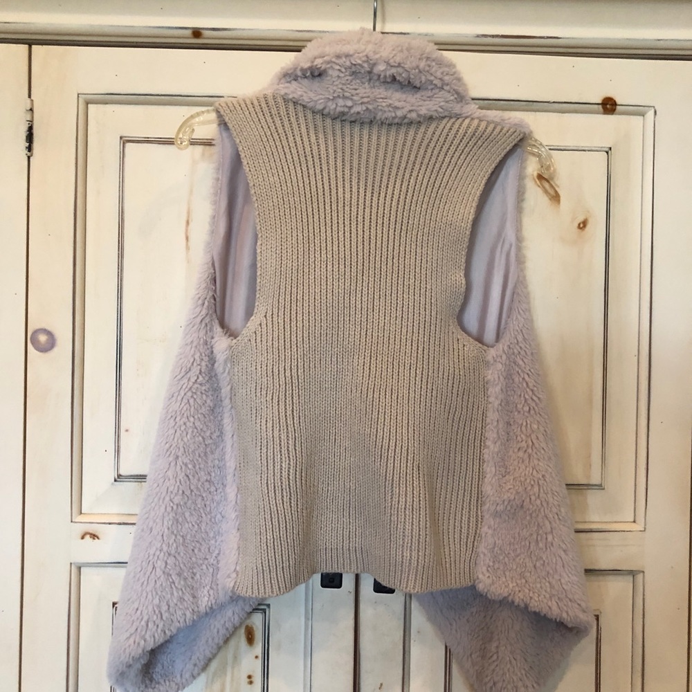 Vest - Picture 2 of 2